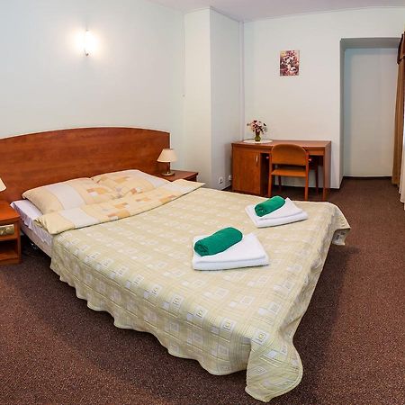 Gwarek Hotel Kudowa-Zdrój Eksteriør billede